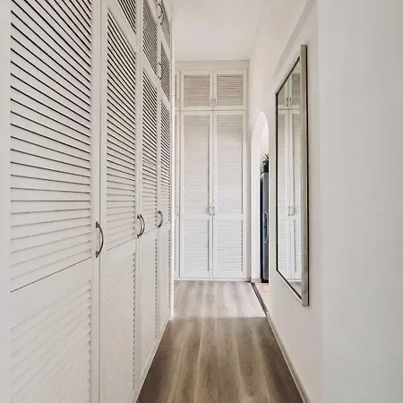 Comfort Near Centre Apartman